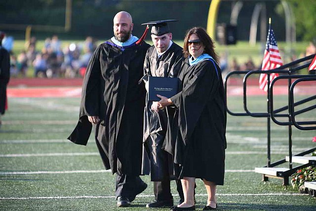 Pat-Med-Graduation-6-22-17-8778-DDeRosaPhoto