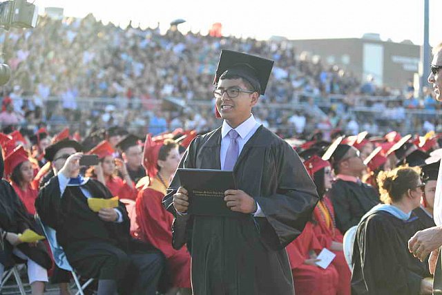 Pat-Med-Graduation-6-22-17-8784-DDeRosaPhoto