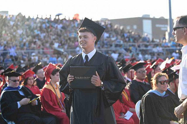 Pat-Med-Graduation-6-22-17-8790-DDeRosaPhoto