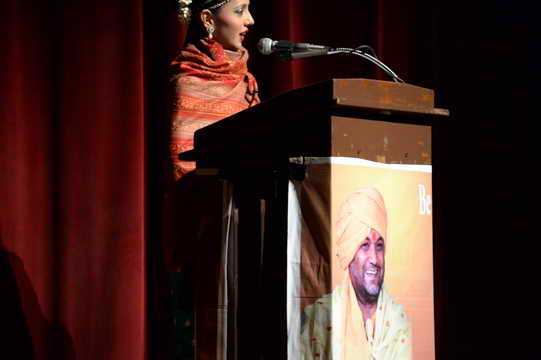 Gurudev-10-4-15-7549-DDeRosaPhoto