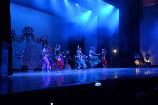 Gurudev-10-4-15-7557-DDeRosaPhoto