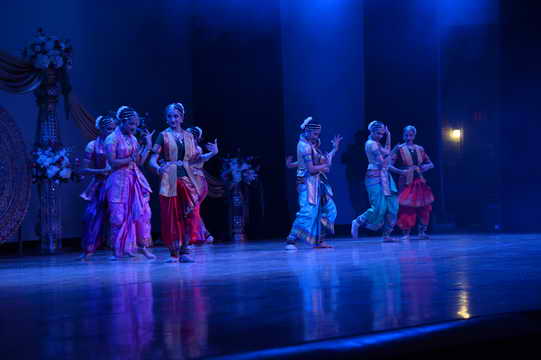 Gurudev-10-4-15-7562-DDeRosaPhoto