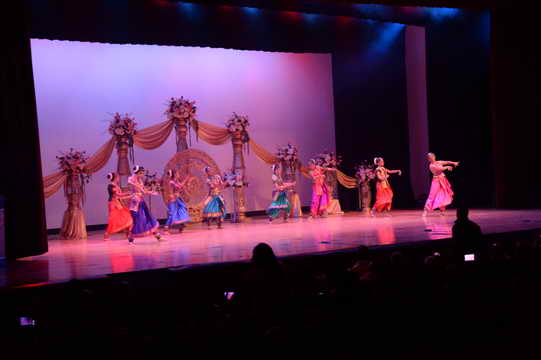 Gurudev-10-4-15-7587-DDeRosaPhoto