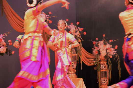 Gurudev-10-4-15-7647-DDeRosaPhoto