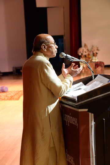 Gurudev-10-4-15-7512-DDeRosaPhoto