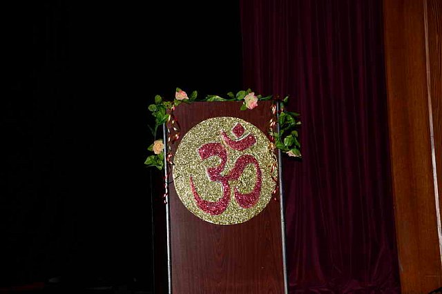 Gurudev-6-24-17-5648-DDeRosaPhoto