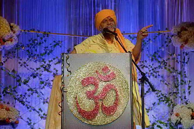 Gurudev-6-24-17-5735-DDeRosaPhoto