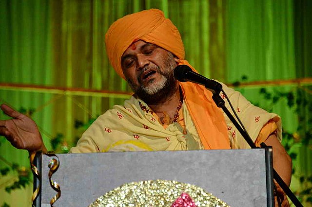 Gurudev-6-24-17-5740-DDeRosaPhoto