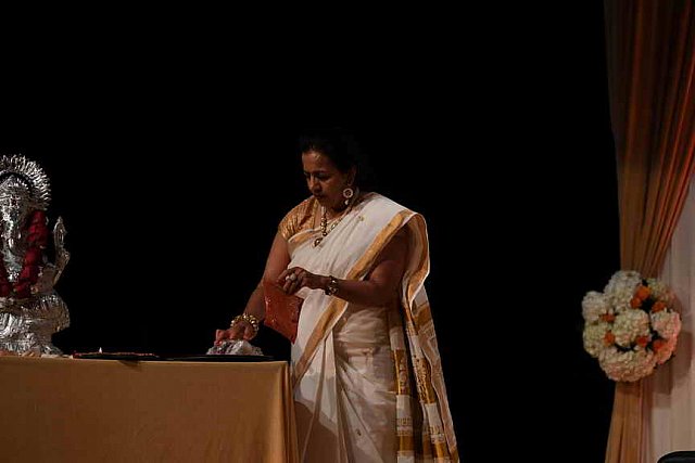 Gurudev-6-24-17-8806-DDeRosaPhoto