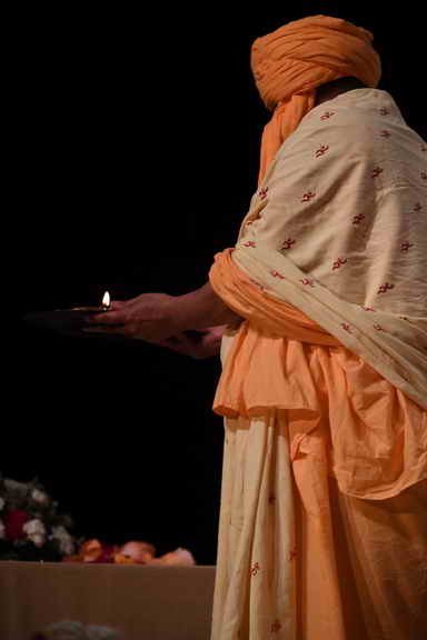 Gurudev-6-24-17-8818-DDeRosaPhoto