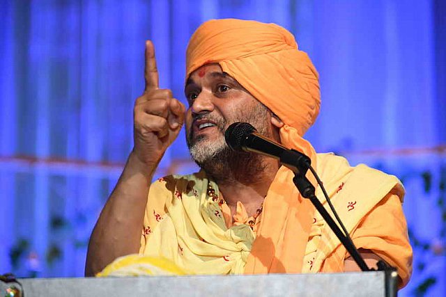 Gurudev-6-24-17-8888-DDeRosaPhoto