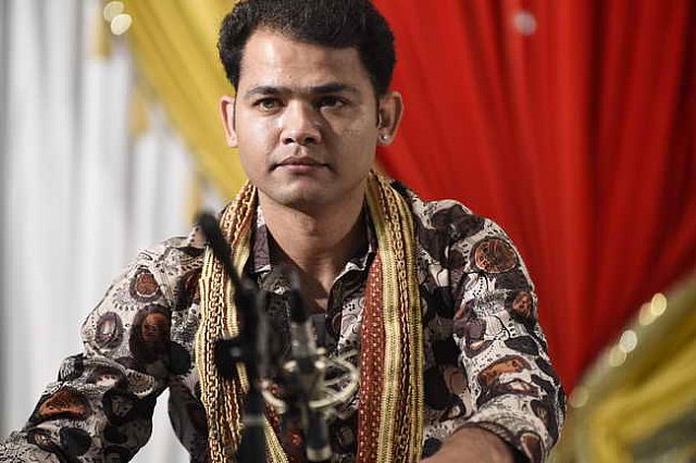 Gurudev1-7-11-14-5796-DDeRosaPhoto