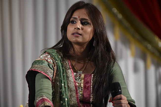 Gurudev1-7-11-14-5803-DDeRosaPhoto