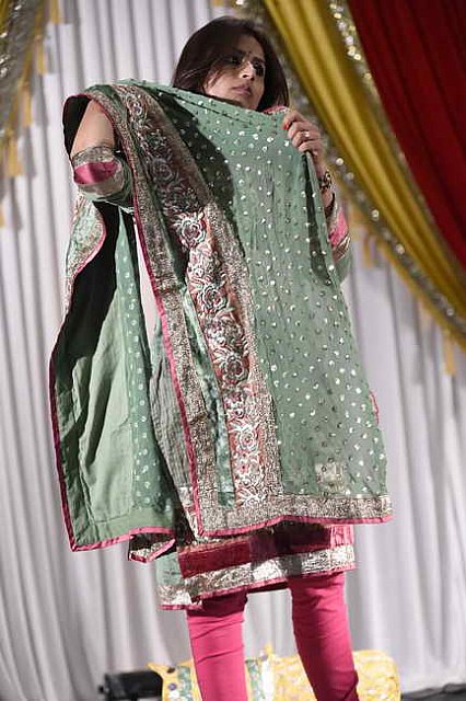 Gurudev1-7-11-14-5841-DDeRosaPhoto