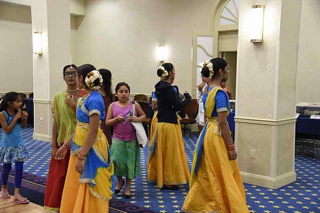 Gurudev1-7-11-14-5729-DDeRosaPhoto