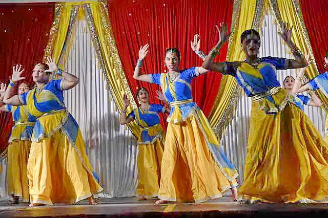 Gurudev1-7-11-14-5923-DDeRosaPhoto