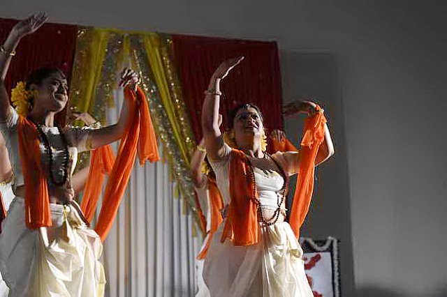 Gurudev1-7-11-14-6015-DDeRosaPhoto