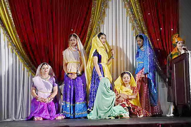 Gurudev1-7-11-14-6225-DDeRosaPhoto