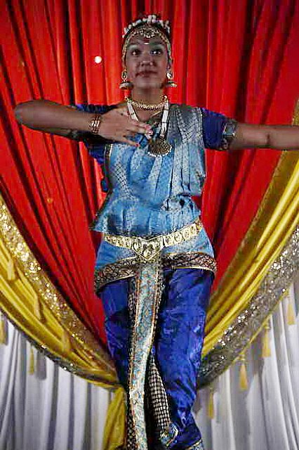 Gurudev1-7-11-14-6256-DDeRosaPhoto