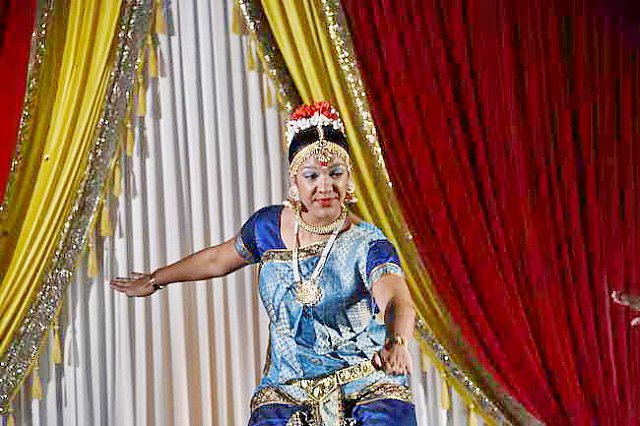 Gurudev1-7-11-14-6273-DDeRosaPhoto