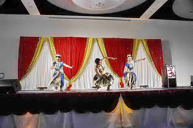 Gurudev1-7-11-14-6279-DDeRosaPhoto