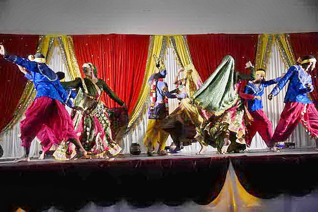 Gurudev1-7-11-14-6292-DDeRosaPhoto