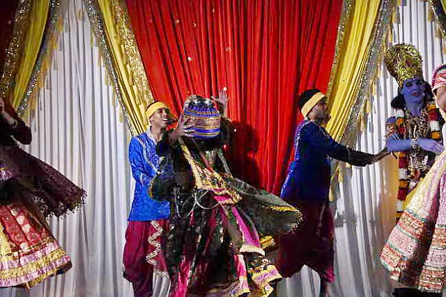 Gurudev1-7-11-14-6294-DDeRosaPhoto