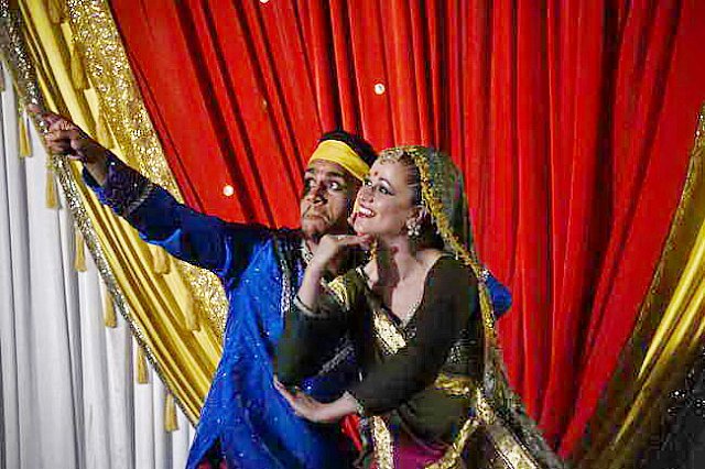 Gurudev1-7-11-14-6306-DDeRosaPhoto