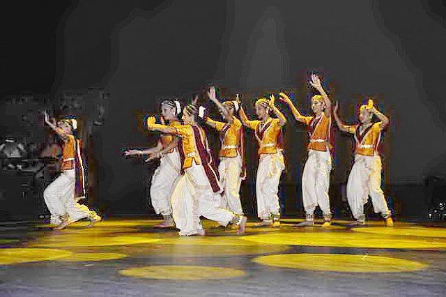 Gurudev1-7-12-14-8115-DDeRosaPhoto