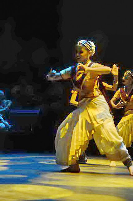 Gurudev1-7-12-14-8127-DDeRosaPhoto