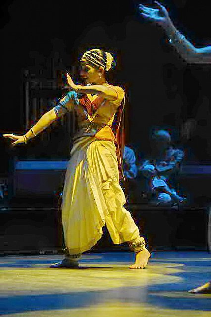 Gurudev1-7-12-14-8130-DDeRosaPhoto