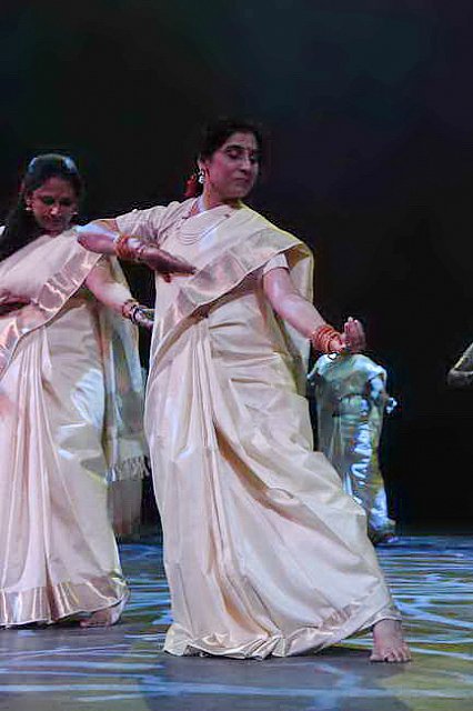 Gurudev1-7-12-14-8253-DDeRosaPhoto