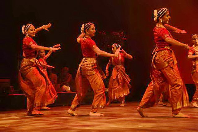 Gurudev1-7-12-14-8344-DDeRosaPhoto