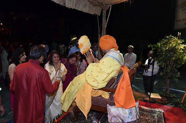 Gurudev1-7-12-14-9066-DDeRosaPhoto