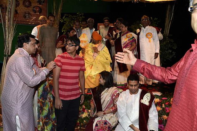 Gurudev1-7-12-14-9122-DDeRosaPhoto