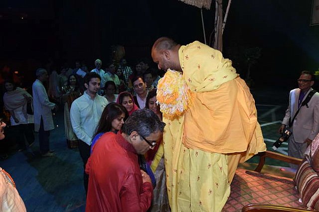 Gurudev1-7-12-14-9427-DDeRosaPhoto