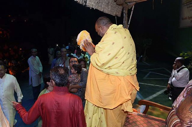 Gurudev1-7-12-14-9444-DDeRosaPhoto