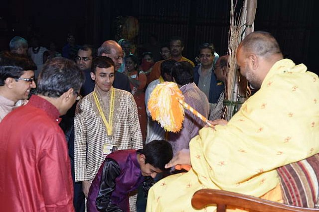 Gurudev1-7-12-14-9521-DDeRosaPhoto