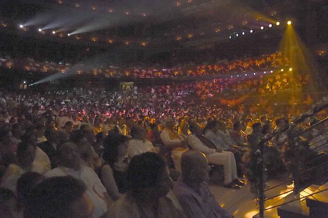 Gurudev1-7-12-14-8546-DDeRosaPhoto