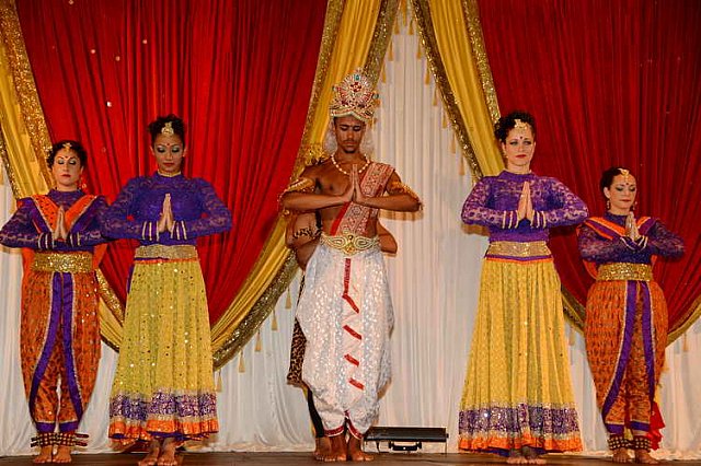 Gurudev2-7-11-14-2151-DDeRosaPhoto