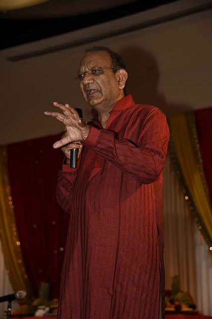 Gurudev1-7-12-14-6802-DDeRosaPhoto