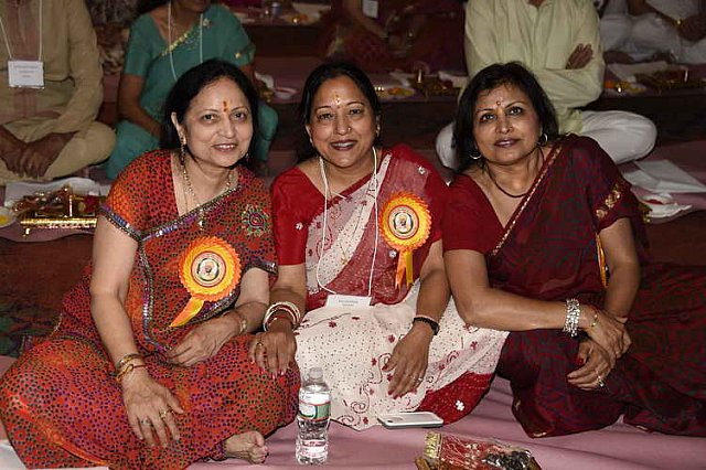 Gurudev1-7-12-14-6840-DDeRosaPhoto