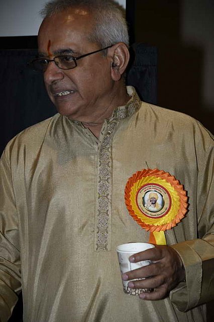 Gurudev1-7-12-14-6935-DDeRosaPhoto