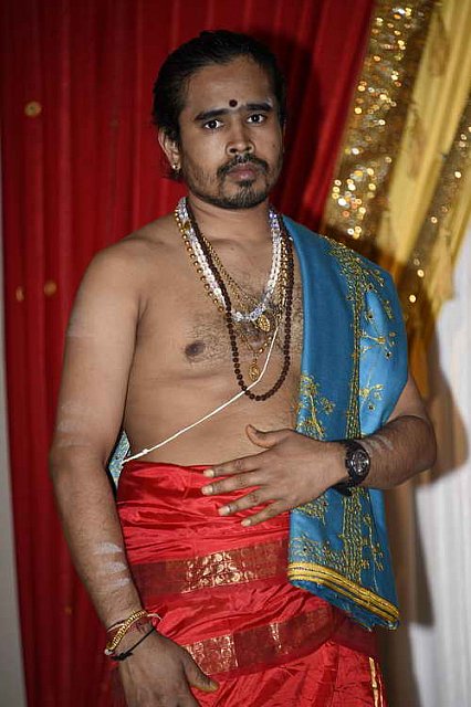 Gurudev1-7-12-14-6975-DDeRosaPhoto