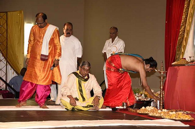 Gurudev1-7-12-14-7042-DDeRosaPhoto