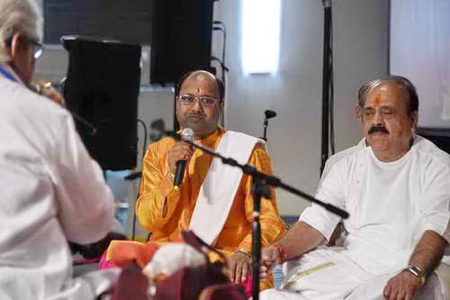 Gurudev1-7-12-14-7078-DDeRosaPhoto