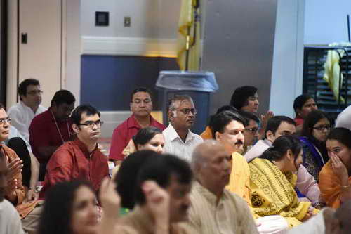 Gurudev1-7-12-14-7121-DDeRosaPhoto