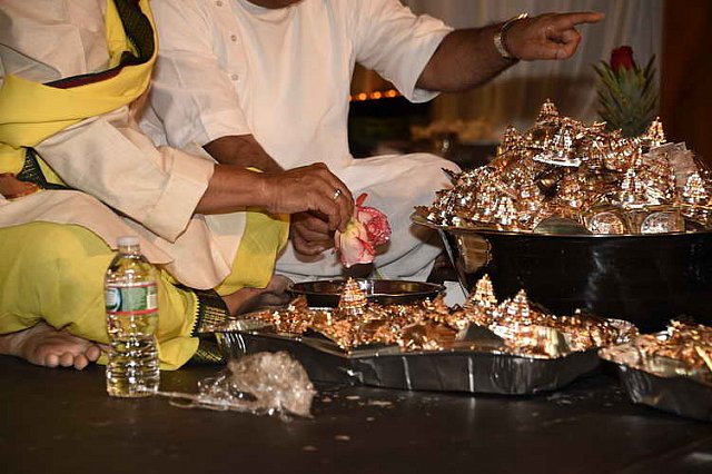 Gurudev1-7-12-14-7227-DDeRosaPhoto