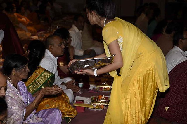 Gurudev1-7-12-14-7281-DDeRosaPhoto