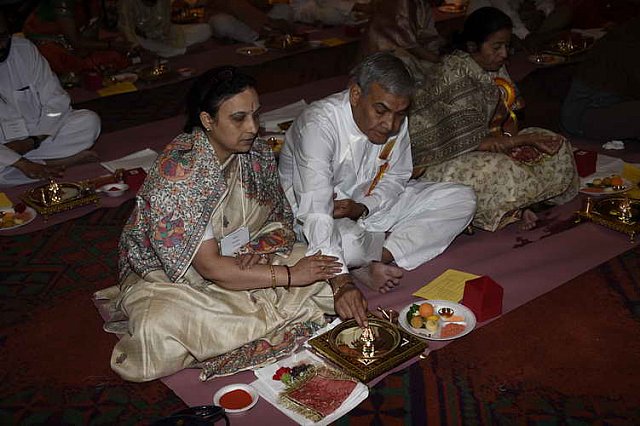 Gurudev1-7-12-14-7305-DDeRosaPhoto